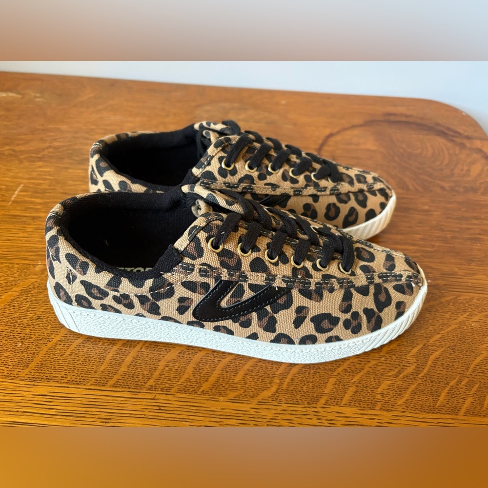 Tretorn Women’s Size 7 NYLite Plus Leopard Print Sneakers Canvas Shoes Animal - Picture 6 of 16